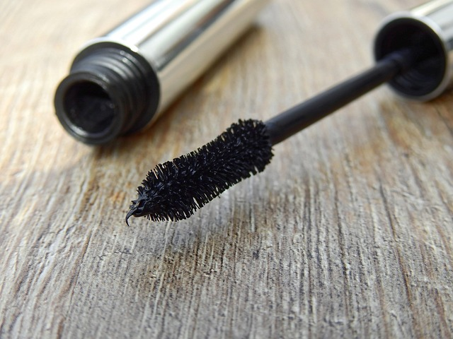 Comment choisir la meilleure couleur de mascara ?